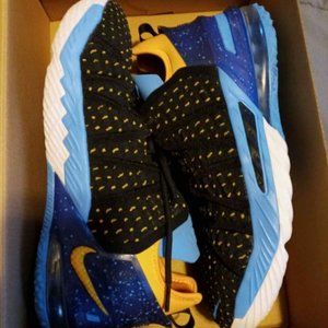 SHOE